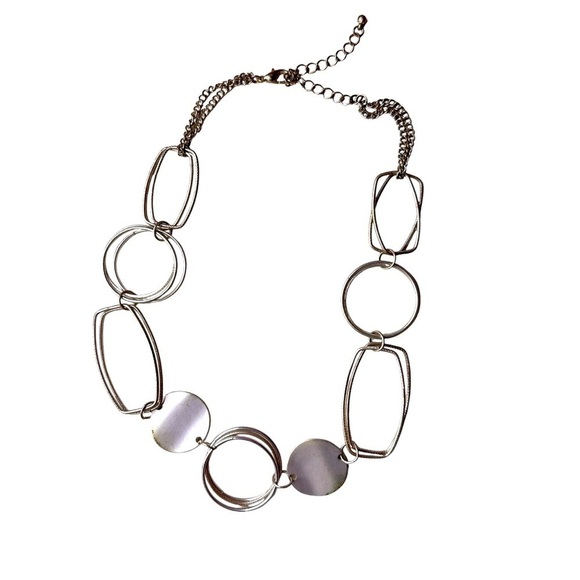 Jewelry - Elegant Silver Geometric Necklace